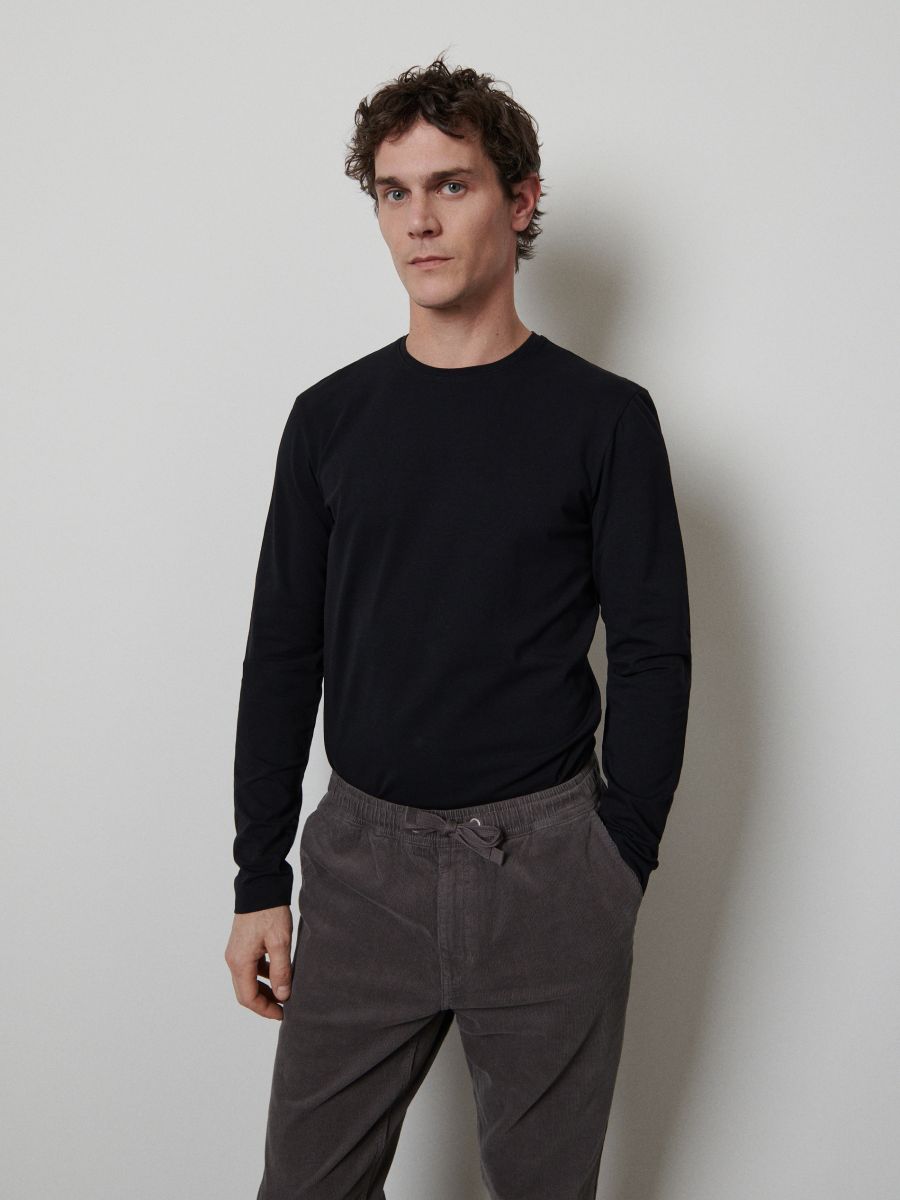 plain black t shirt slim fit