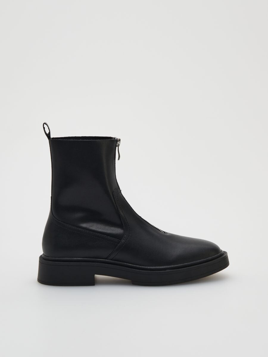 reserved chelsea boots