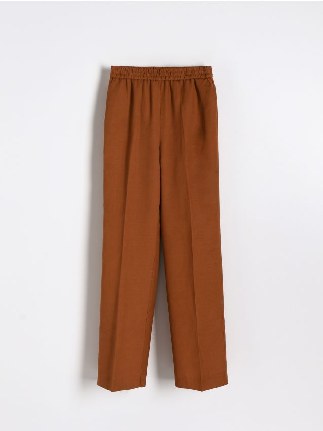 Buy online! Trousers — RESERVED